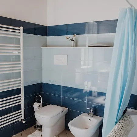 Railroad-house Apartment *