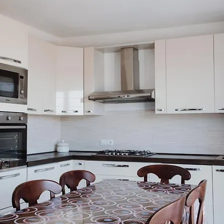 Railroad-house Patti