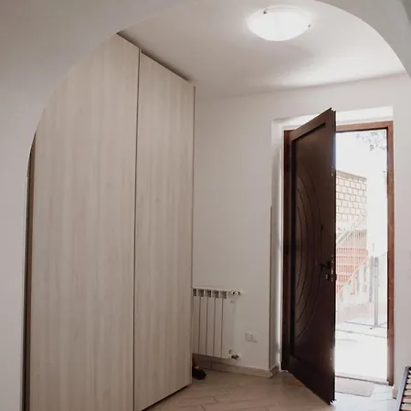 Railroad-house Apartment *