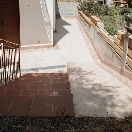 Railroad-house Apartment Patti